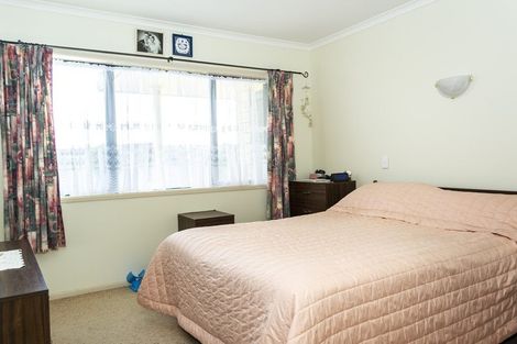 Photo of property in 32 Dillon Drive, Bell Block, New Plymouth, 4312