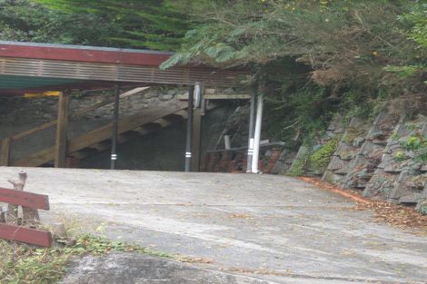 Photo of property in 38 Pinehaven Road, Pinehaven, Upper Hutt, 5019