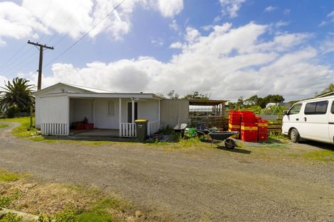 Photo of property in 130 Te Pua School Road, Helensville, 0875