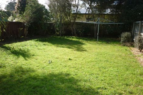 Photo of property in 8a Serjeant Street, Henderson, Auckland, 0612