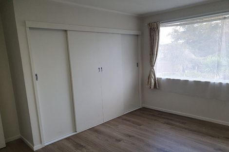 Photo of property in 2/5 Oates Road, Glen Eden, Auckland, 0602