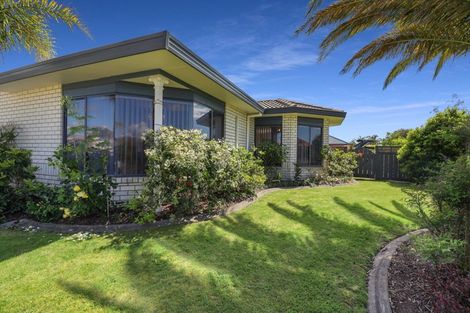 Photo of property in 2 Melia Place, Mount Maunganui, 3116