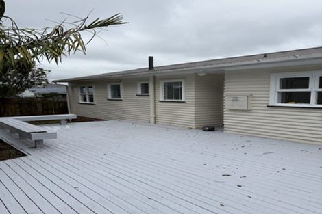 Photo of property in 2/3 Elliott Avenue, Bayview, Auckland, 0629