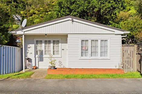 Photo of property in 191 Muritai Road, Eastbourne, Lower Hutt, 5013