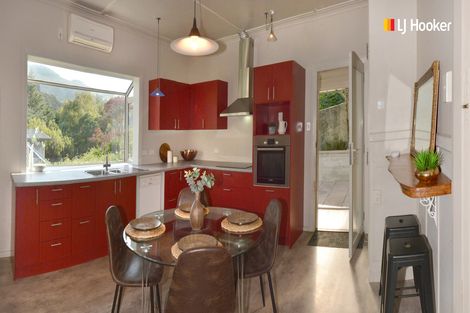 Photo of property in 8 Uxbridge Street, Normanby, Dunedin, 9010