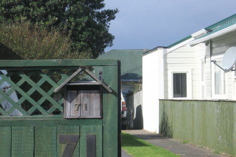 Photo of property in 71 Freyberg Street, Lyall Bay, Wellington, 6022