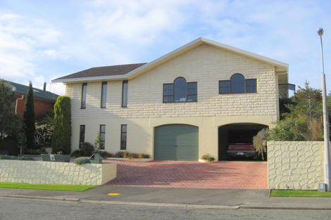 Photo of property in 27 Leven Street, South Hill, Oamaru, 9400