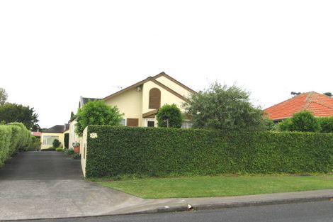 Photo of property in 1/31 Gordon Avenue, Forrest Hill, Auckland, 0620