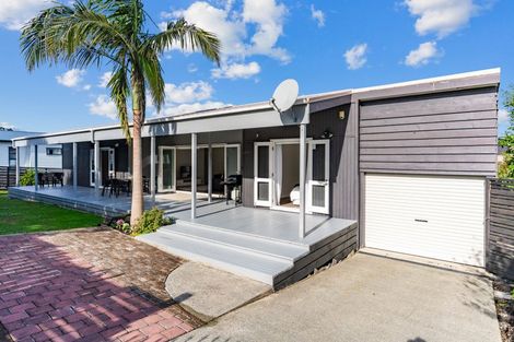 Photo of property in 4 Te Whai Street, Mangawhai Heads, Mangawhai, 0505
