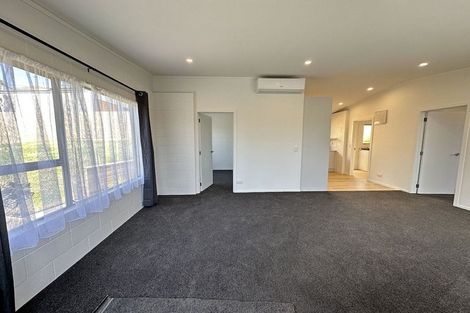 Photo of property in 2/6 Anne Road, Hillcrest, Auckland, 0627