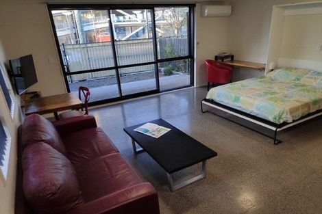 Photo of property in 33 Grove Road, Addington, Christchurch, 8024