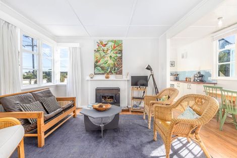 Photo of property in 345 Te Horo Beach Road, Te Horo Beach, Otaki, 5581