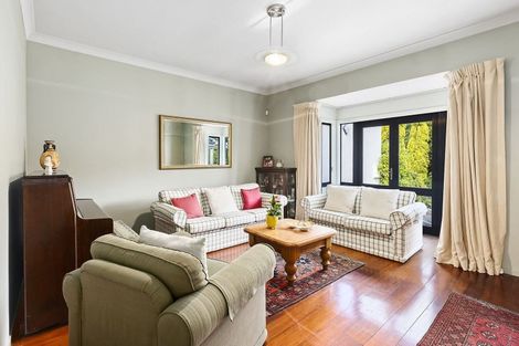 Photo of property in 18 Oxford Street, Tawa, Wellington, 5028