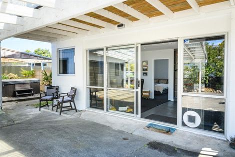 Photo of property in 20 Grey Street, Marton, 4710