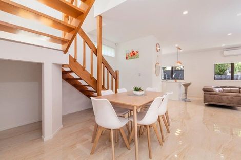 Photo of property in 2 George Laurenson Lane, Mount Roskill, Auckland, 1041