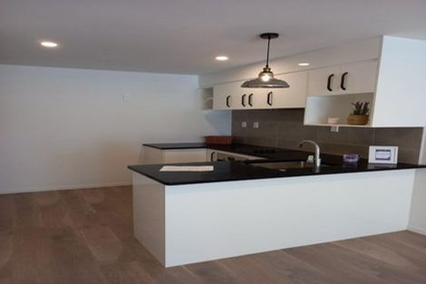 Photo of property in 7/115 Swanson Road, Henderson, Auckland, 0610