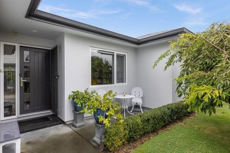 Photo of property in 10 Pelorus Avenue, Poraiti, Napier, 4112