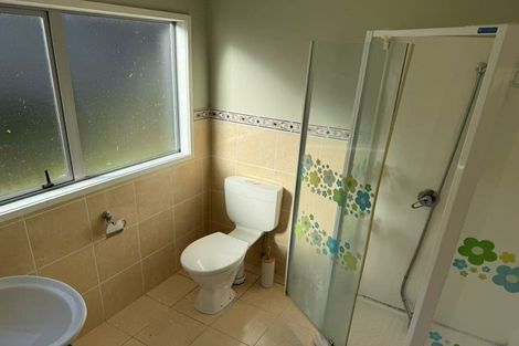 Photo of property in 29 Toledo Avenue, Henderson, Auckland, 0612