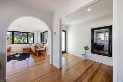 Photo of property in 30 Knighton Road, Hillcrest, Hamilton, 3216