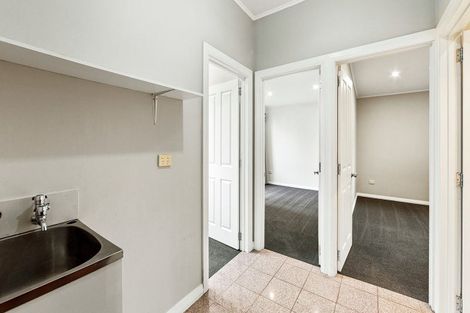 Photo of property in 60 Martin Avenue, Beckenham, Christchurch, 8023