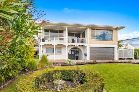 Photo of property in 19 Monyash Road, Manly, Whangaparaoa, 0930