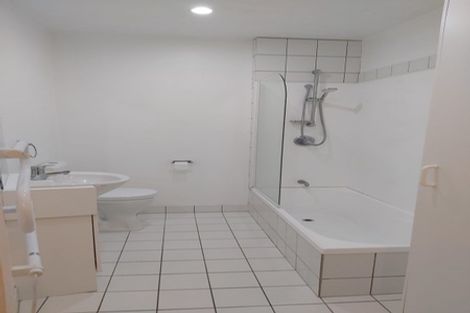 Photo of property in Terrace Garden Apartments, 10e/120 The Terrace, Wellington Central, Wellington, 6011