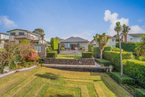 Photo of property in 33 Te Kawa Road, Greenlane, Auckland, 1061