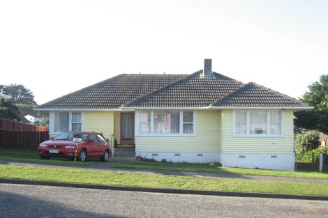 Photo of property in 28 Paenui Street, Titahi Bay, Porirua, 5022