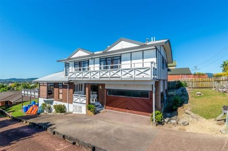 Photo of property in 178 Sturges Road, Henderson, Auckland, 0612