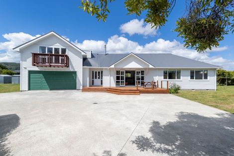 Photo of property in 12 Thackeray Street, Trentham, Upper Hutt, 5018