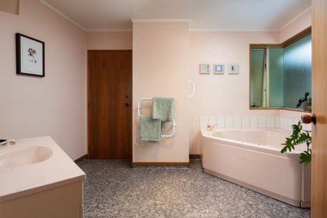 Photo of property in 44 Westhaven Place, Redwoodtown, Blenheim, 7201