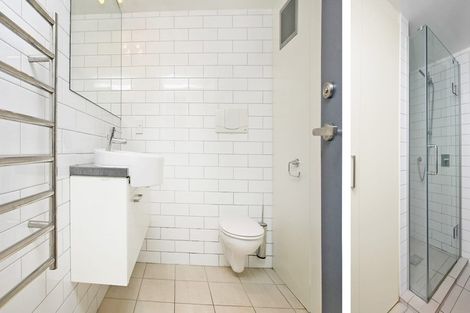 Photo of property in The Capital, 17/370 Oriental Parade, Oriental Bay, Wellington, 6011