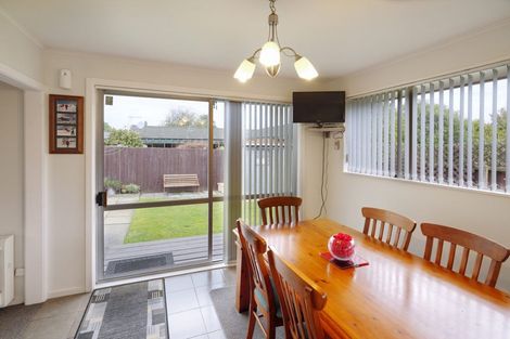 Photo of property in 41a Lake Terrace Road, Burwood, Christchurch, 8061