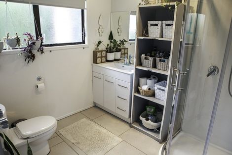 Photo of property in 37 Cable Bay Block Road, Cable Bay, 0420