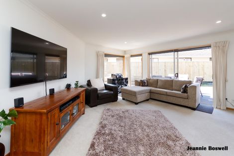 Photo of property in 76b Albert Street, Palmerston North, 4414