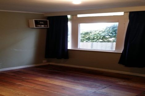 Photo of property in 48-50 Porritt Avenue, Mount Victoria, Wellington, 6011