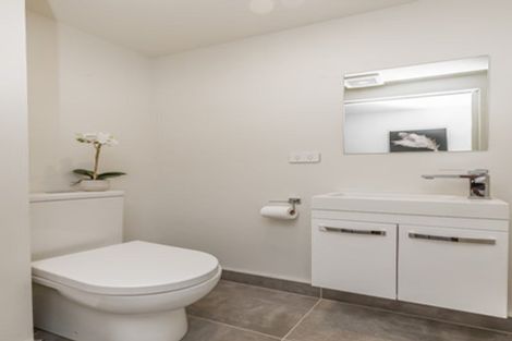 Photo of property in 77b Herald Street, Berhampore, Wellington, 6023