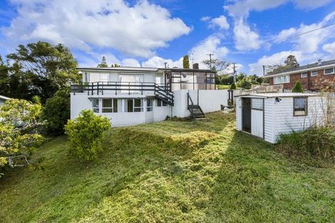 Photo of property in 70 Chivalry Road, Glenfield, Auckland, 0629