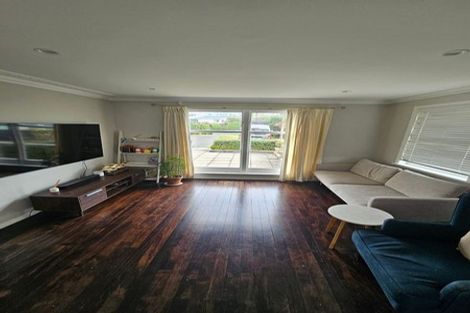 Photo of property in 38 Alexander Street, Cockle Bay, Auckland, 2014