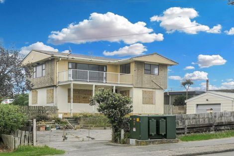 Photo of property in 2 Ocean Beach Street, Foxton Beach, Foxton, 4815