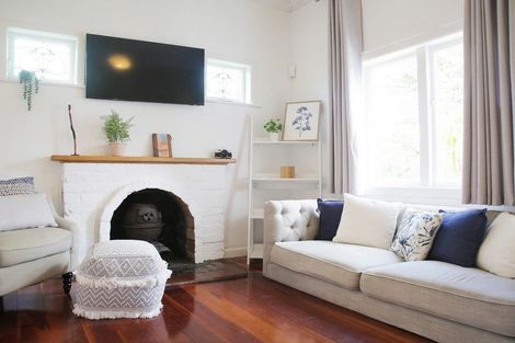 Photo of property in 1/89 Glengarry Road, Glen Eden, Auckland, 0602