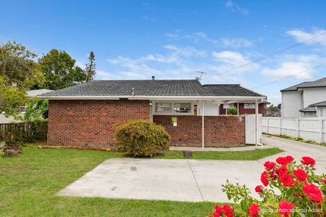 Photo of property in 57 Golf Road, New Lynn, Auckland, 0600