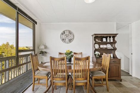 Photo of property in 19 Peterhouse Place, West Harbour, Auckland, 0618