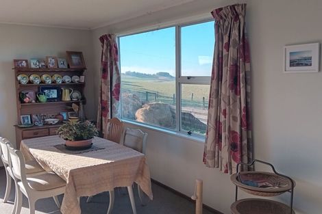 Photo of property in 86 Totara Island Road, Clifton, Balclutha, 9273