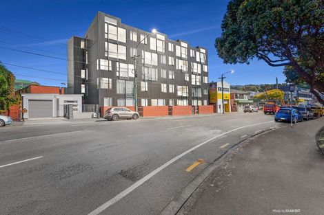 Photo of property in Nouvo Apartments, 2/21c Rugby Street, Mount Cook, Wellington, 6021