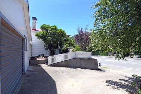 Photo of property in 39 Wairau Road, Picton, 7220