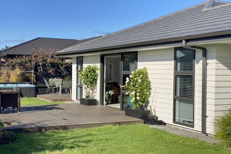Photo of property in 7a Augusta Rise, Omokoroa, 3114