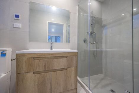 Photo of property in 30 Whakato Avenue, Kumeu, 0810