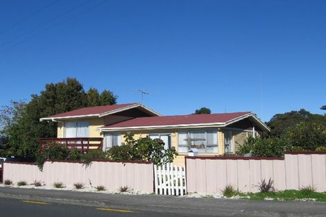 Photo of property in 28 Franklin Street, Opua, 0200