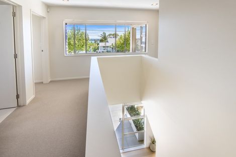 Photo of property in 30 Beresford Street, Bayswater, Auckland, 0622